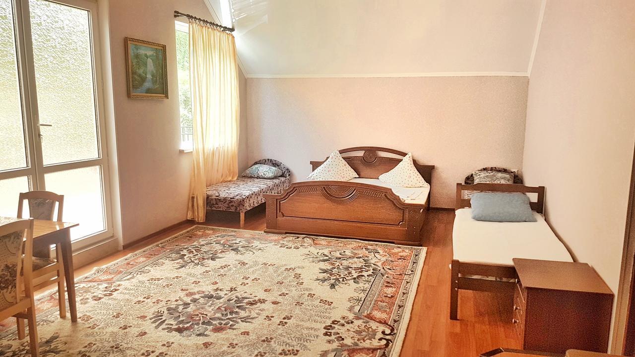 גגרה Mini-Hotel Timur מראה חיצוני תמונה